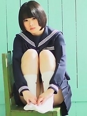 She never did chakuero shooting before so we started easy with Japanese schoolgirl cosplay and fan service!